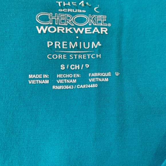 Cherokee Core Stretch Scrub Top Turquoises Size Small - Picture 4 of 4